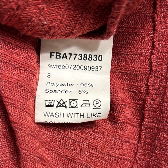 Rust Colored Ribbed Long Sleeve Cropped Top - Picture 4 of 5